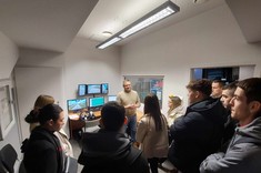Wizytacja uczniów/ Prezentacja symulatora jazdy dr inż. Krzysztof Lew
